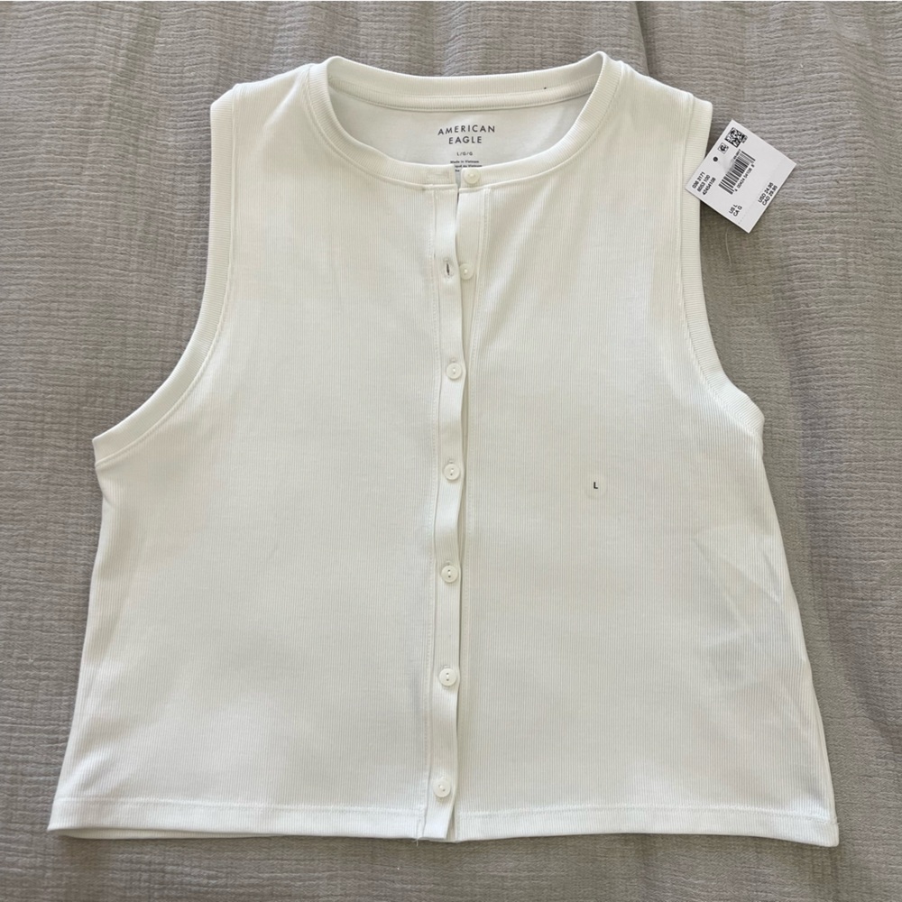 AE Button-Up Tank Top - Picture 3 of 3